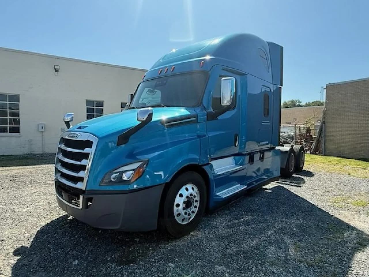 2021 Freightliner Cascadia - Sleeper