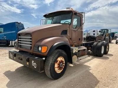 2004 Mack Granite CV513 Day Cab Truck - AMI-300 235HP 8Ll Manual - Day Cab