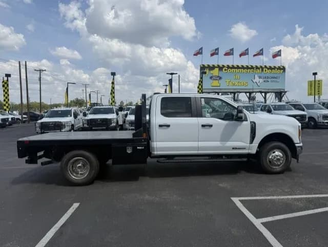 2026 Ford F-350 Crew Cab - Chassis