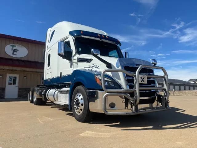 2024 Freightliner New Cascadia 126