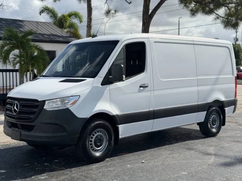 2022 Mercedes-Benz Sprinter 1500 Cargo - Vans