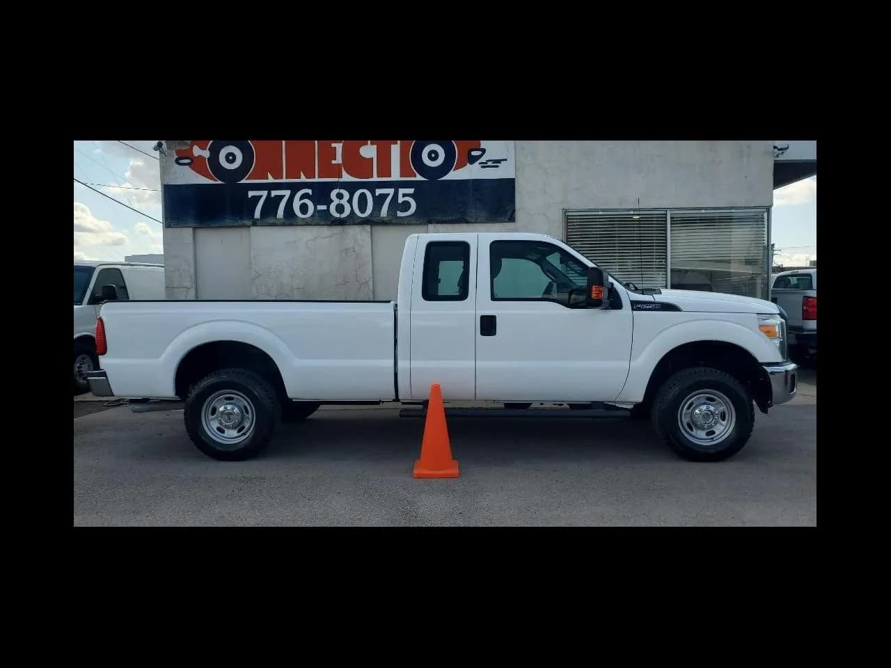 2016 Ford F250 S/D XL Supercab - Pickup