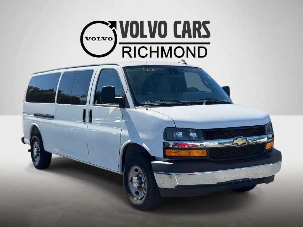 2025 Chevrolet Express 3500
