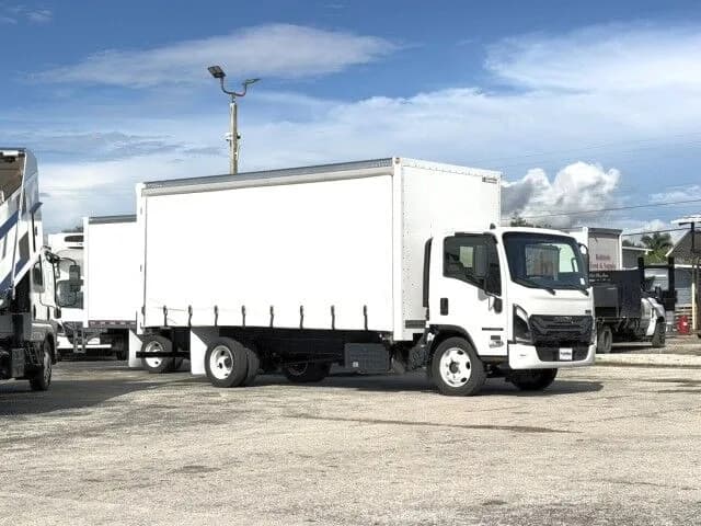 2027 Isuzu NRR - Box