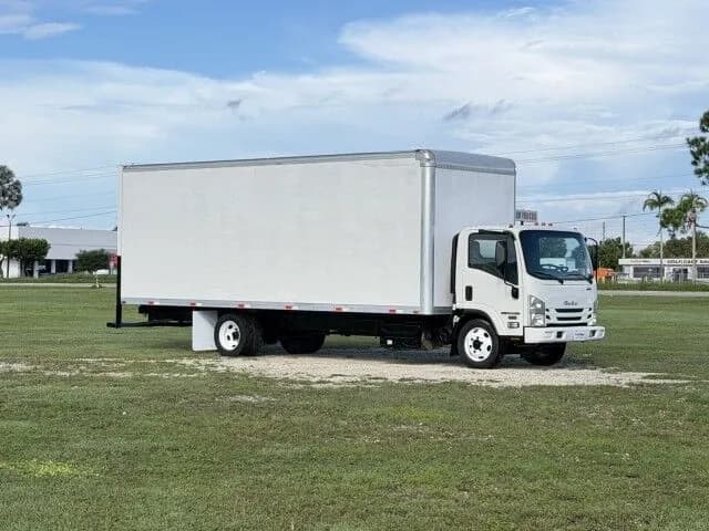 2018 Isuzu NRR - Box