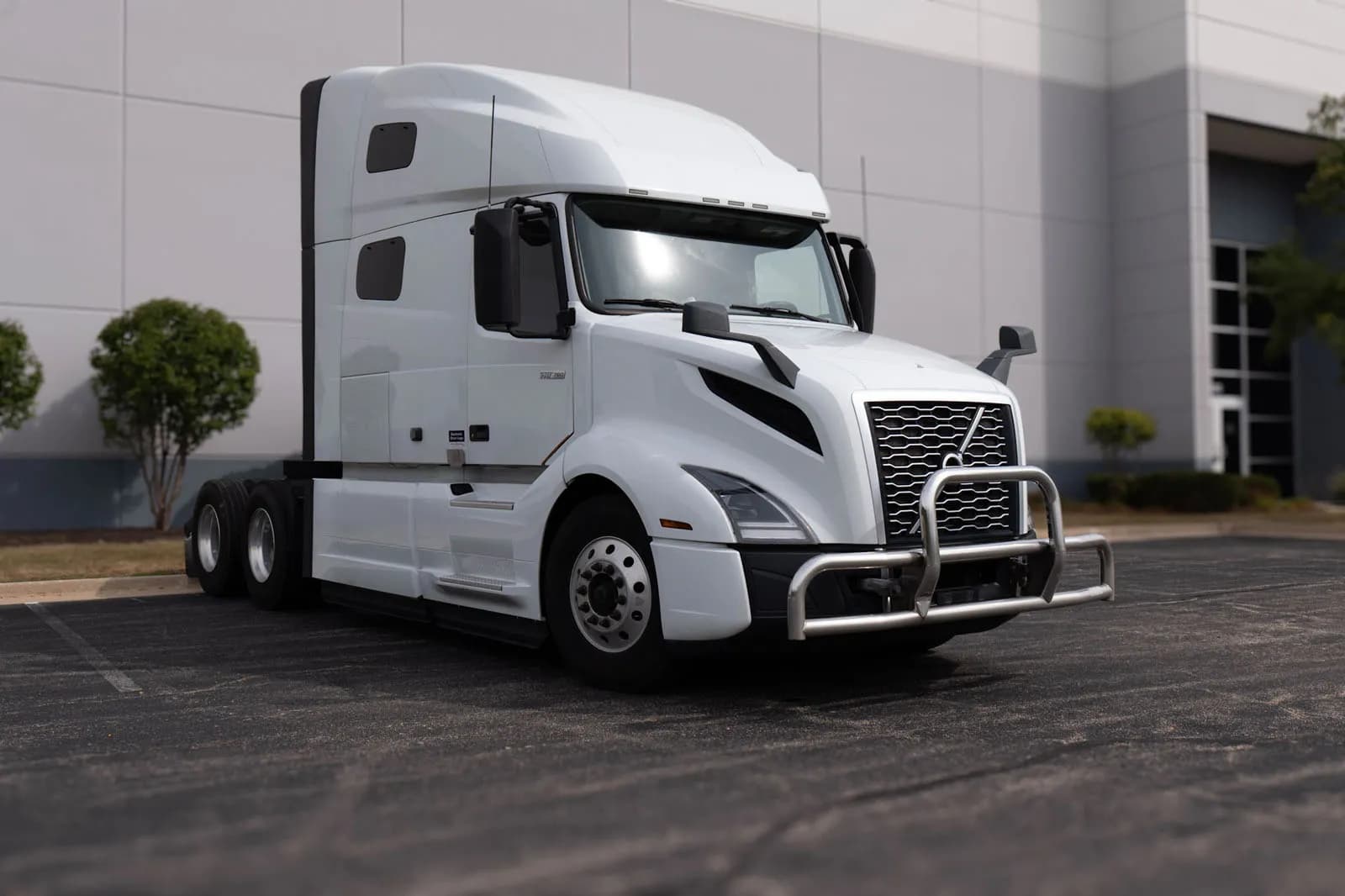 2023 Volvo VNL 860