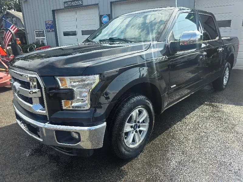 2015 Ford F-150 XLT SuperCrew 5.5-ft Bed