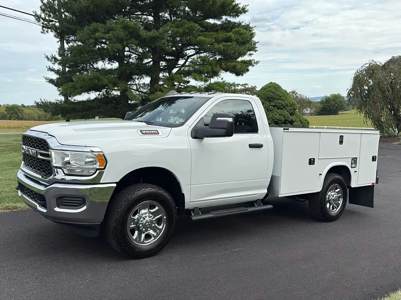 2024 Ram 3500 Chassis Cab Tradesman