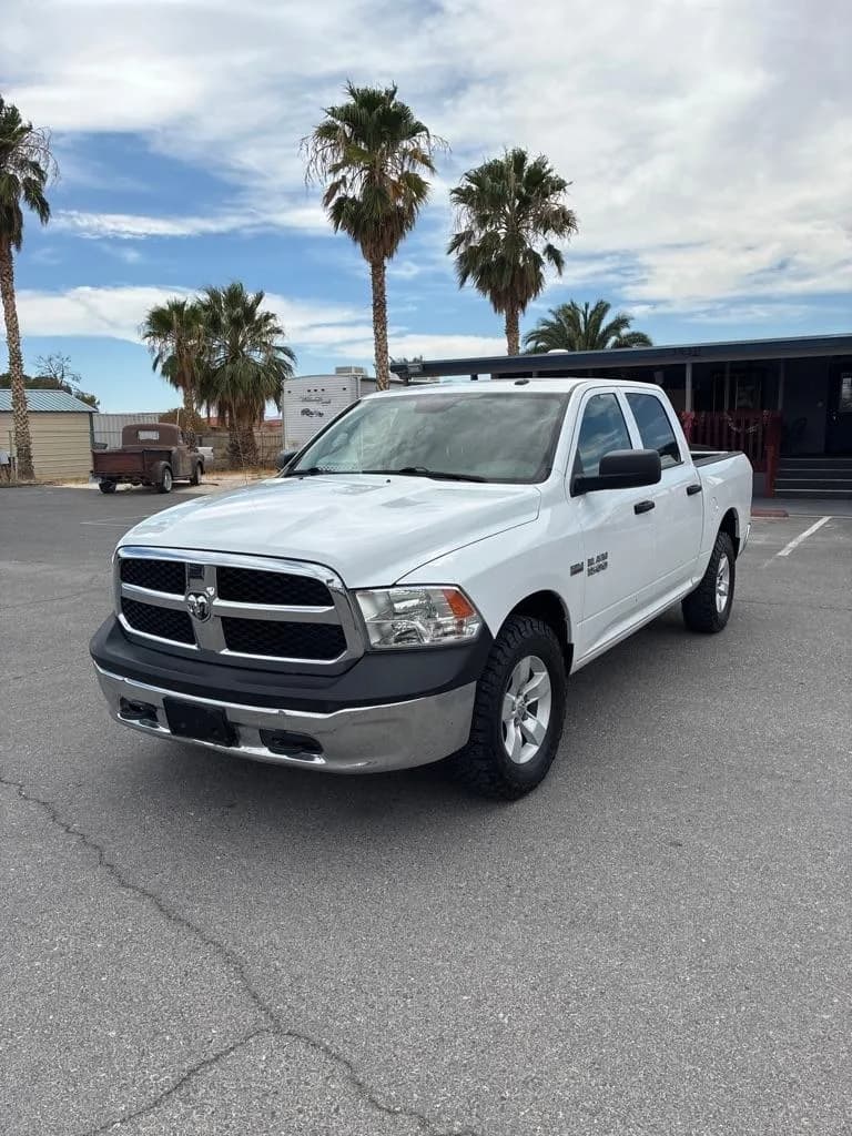 2017 Ram 1500 Tradesman Crew Cab SWB - Pickup