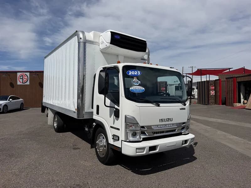 2023 Isuzu NPR - Box