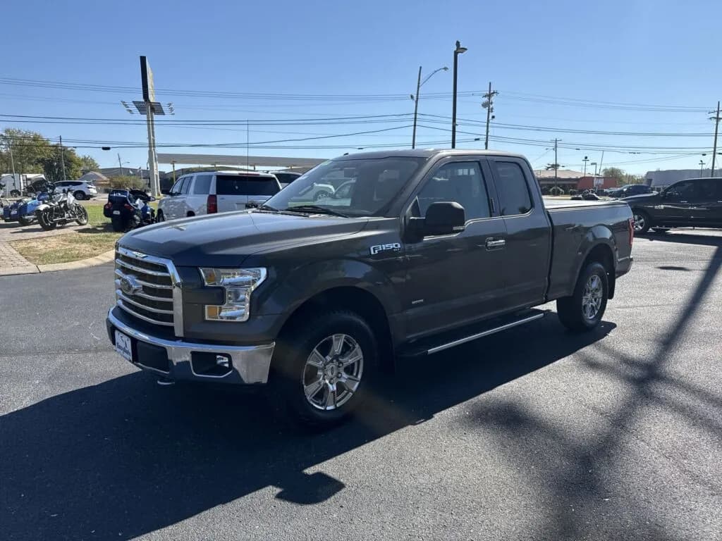 2015 Ford F-150 XLT - Pickup