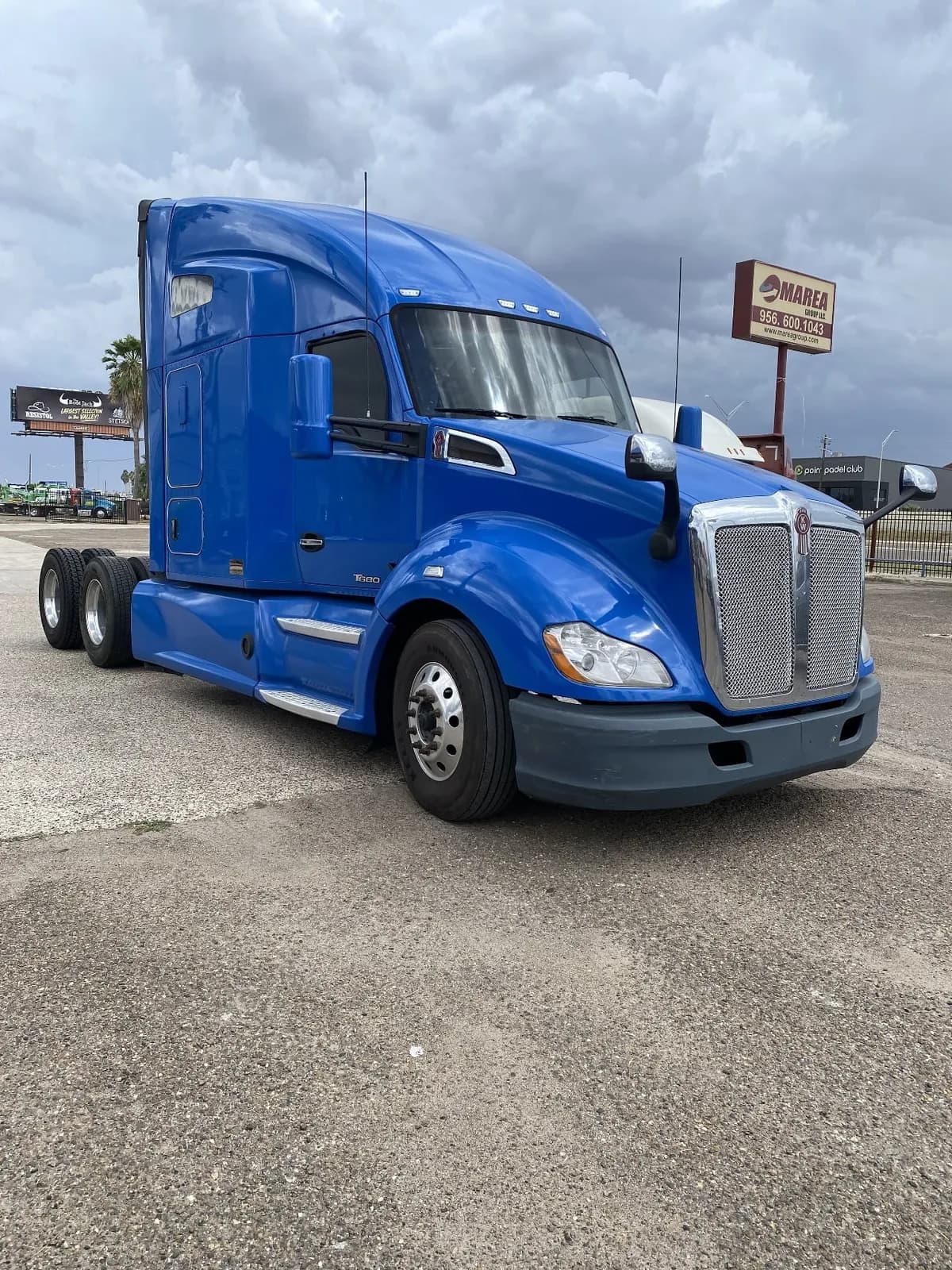 2020 Kenworth T680 Tandem Axle - Sleeper