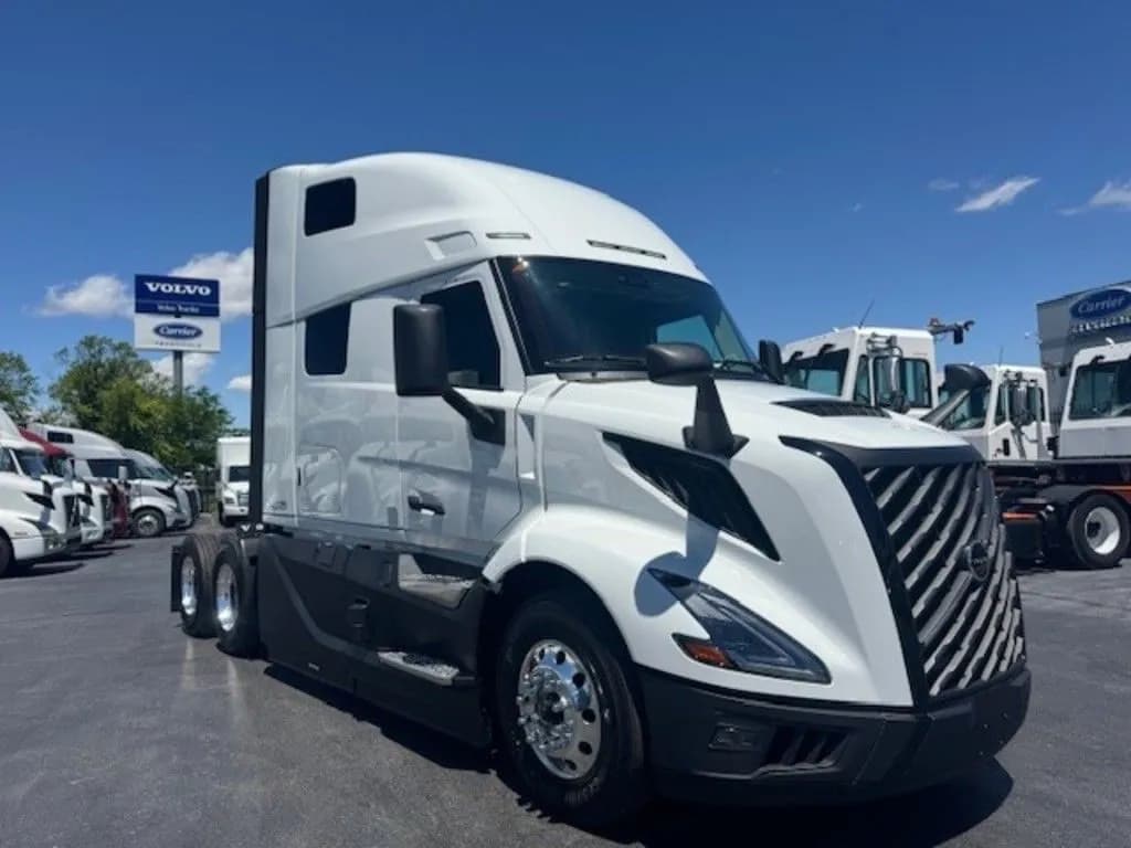 2025 Volvo VNL64T660 - Sleeper