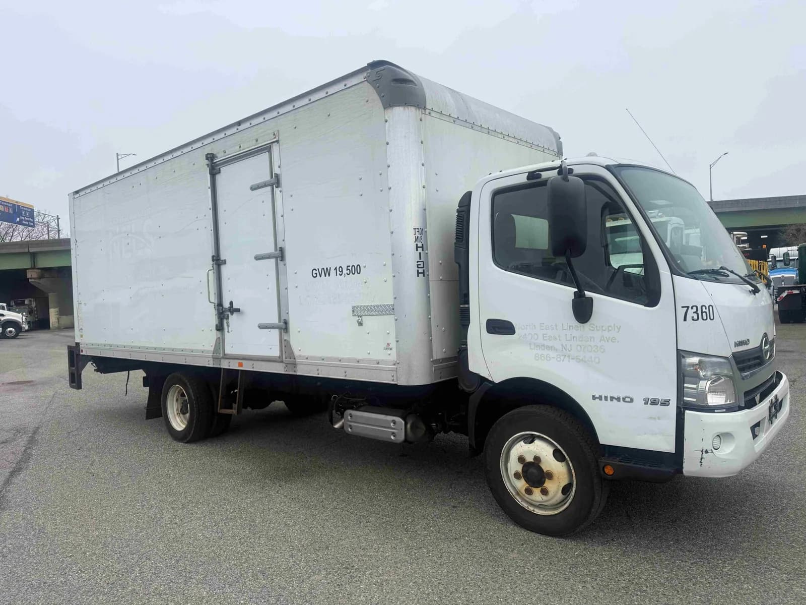 2020 Hino 195-COE