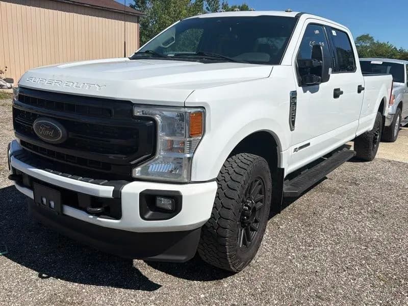 2022 Ford F-350 SD XLT Crew Cab Long Bed - Pickup