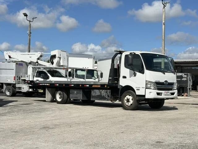 2020 Hino 195 - Tow