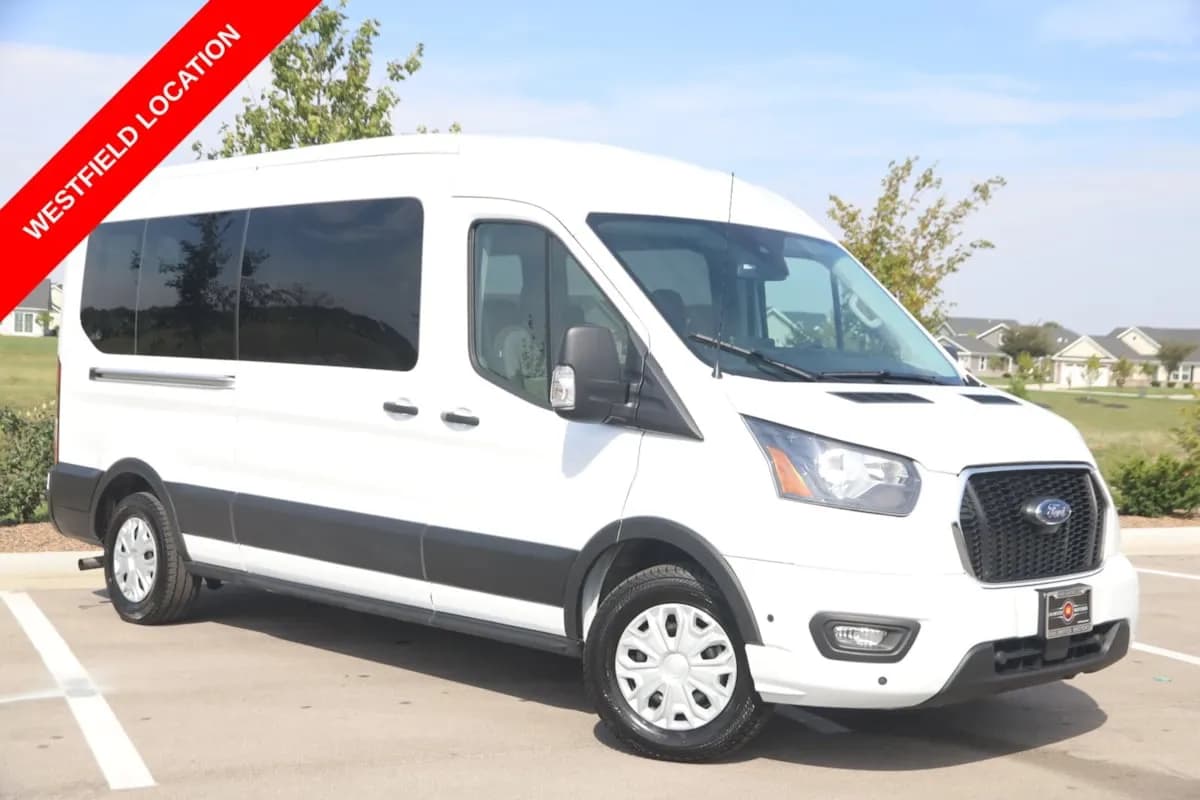 2025 Ford Transit Passenger Wagon XLT - Vans