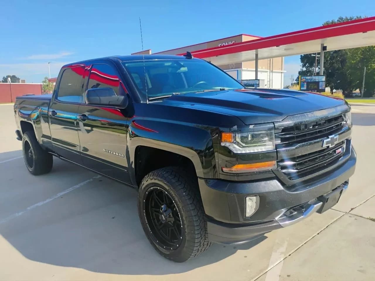 2017 Chevrolet Silverado 1500 - Pickup