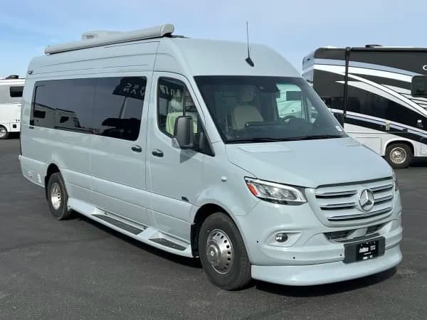 2026 Midwest Automotive Designs HERITAGE - Vans