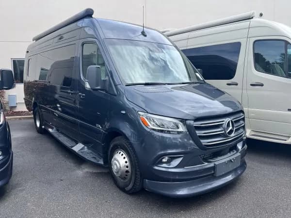 2026 Midwest Automotive Designs HERITAGE - Vans
