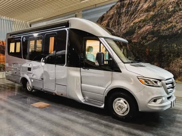 2026 Leisure Travel Vans UNITY - Chassis