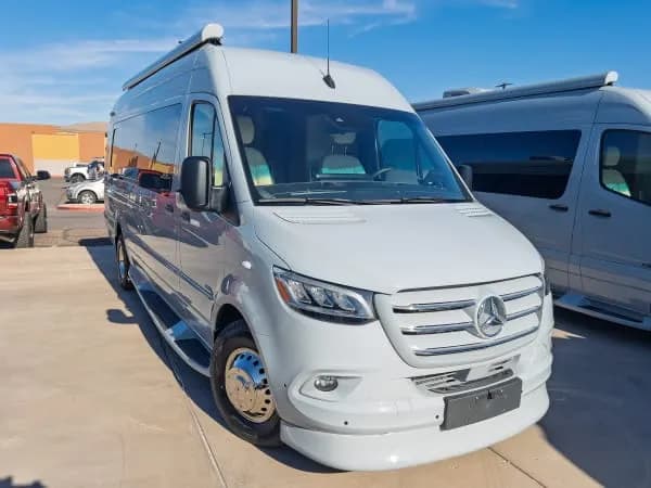 2026 Midwest Automotive Designs HERITAGE - Vans