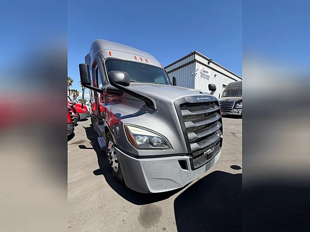 2022 Freightliner Cascadia