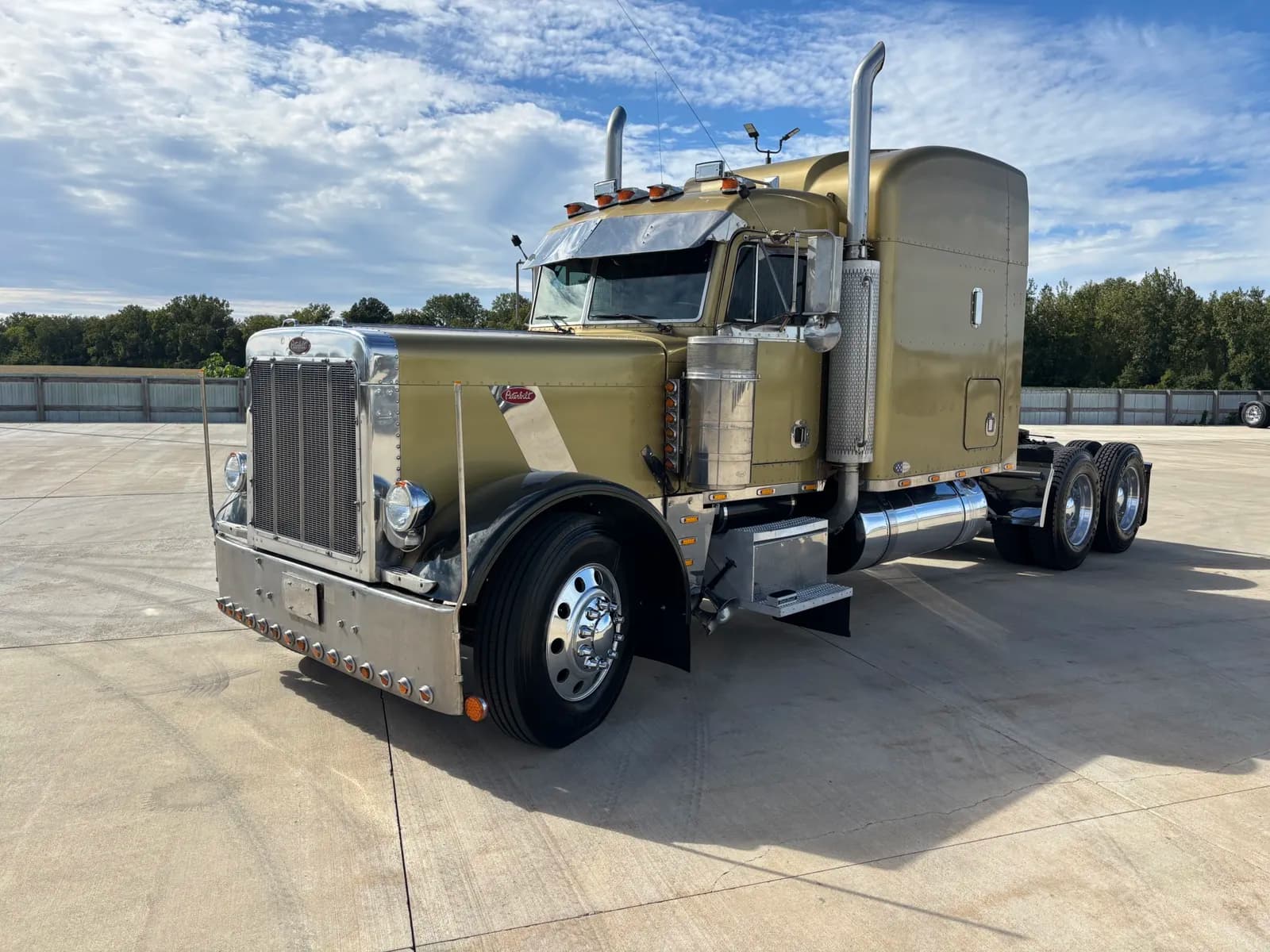 2002 Peterbilt 379EXHD