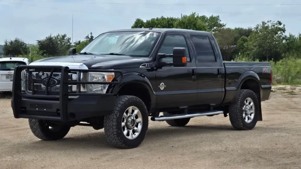 2015 Ford F250 Super Duty Crew Cab - Pickup