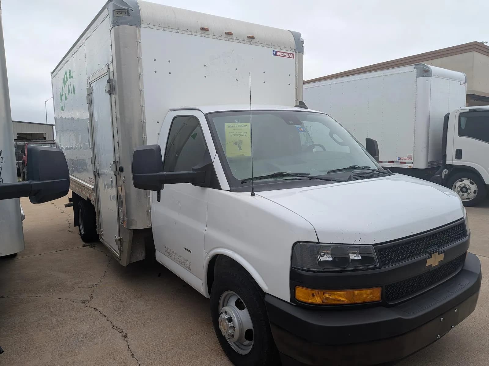 2020 Chevrolet EXPRESS 3500 - 16ft - Box