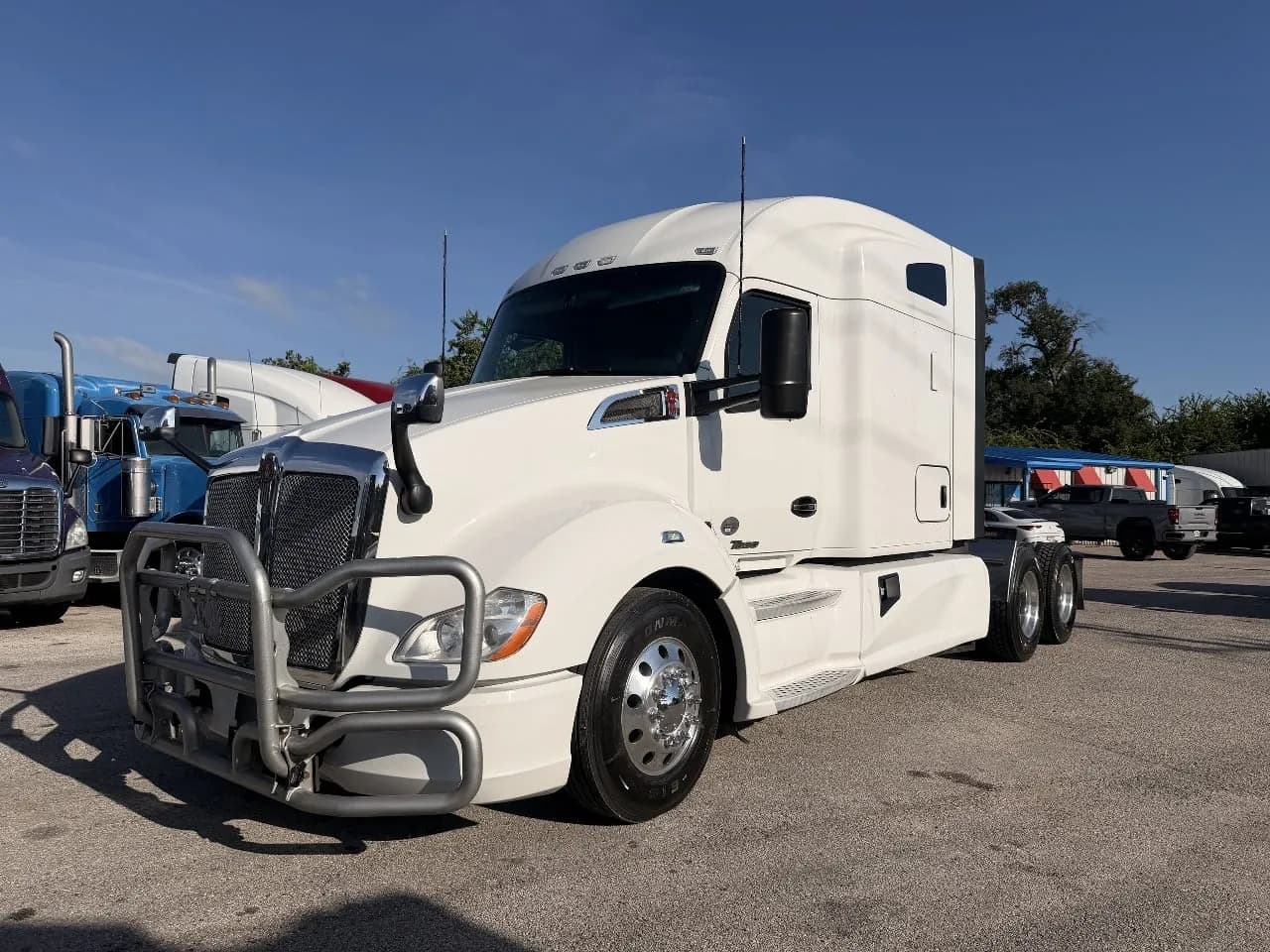 2021 Kenworth T680 - Sleeper