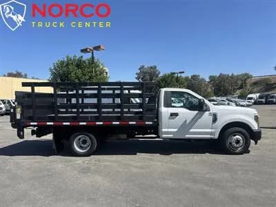 2019 Ford F-350 Super Duty XL 12' - Stake