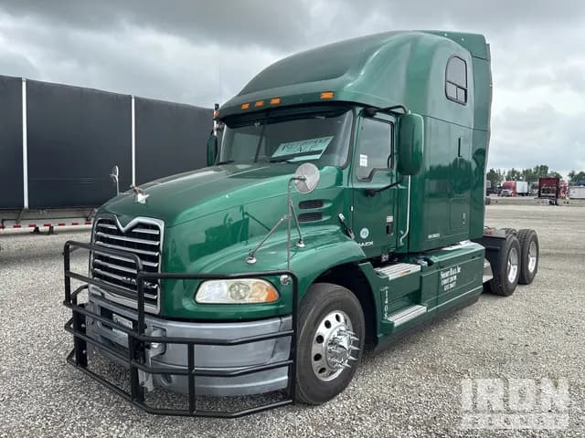 2016 Mack CXU613 - Sleeper