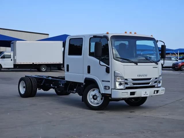 2027 Isuzu NPR-HD Crew Cab