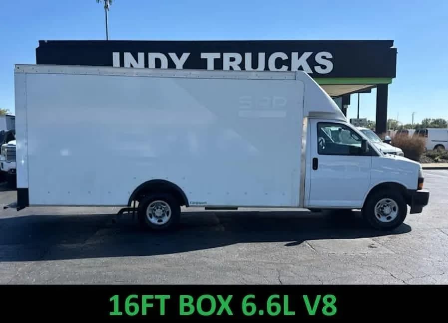 2021 Chevrolet Express - Box