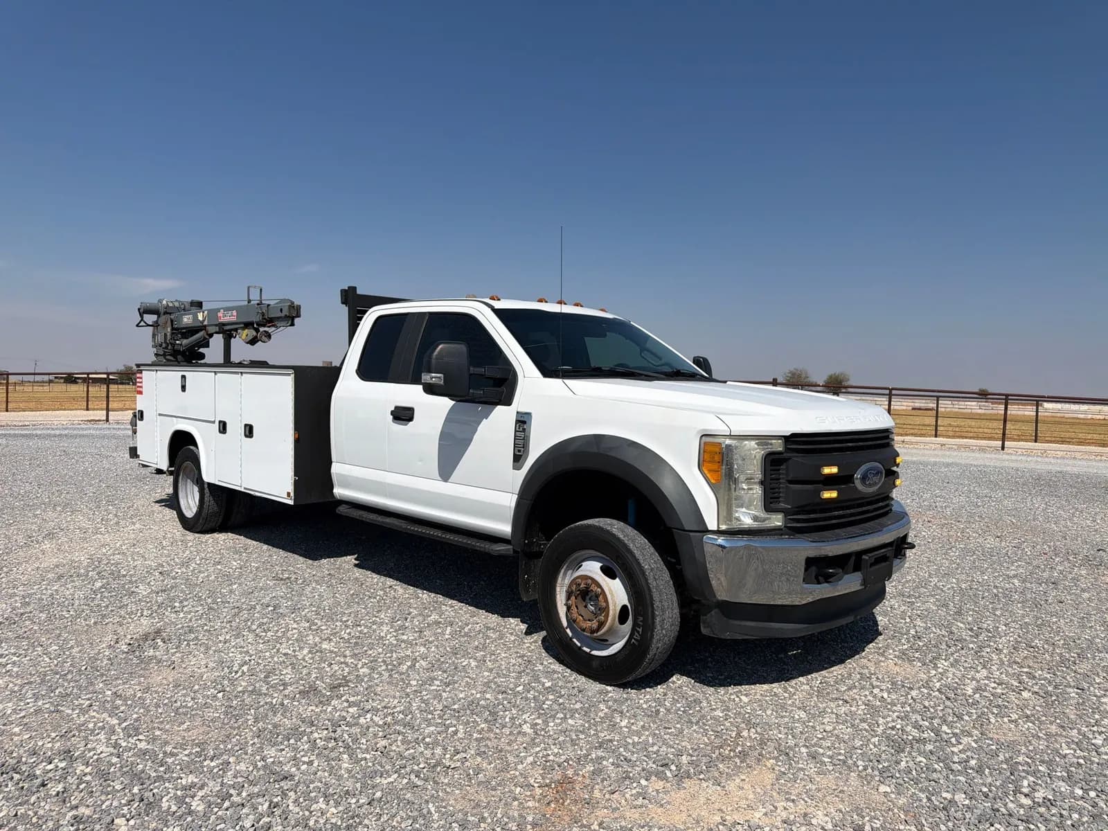 2017 Ford F-550 Chassis - Chassis