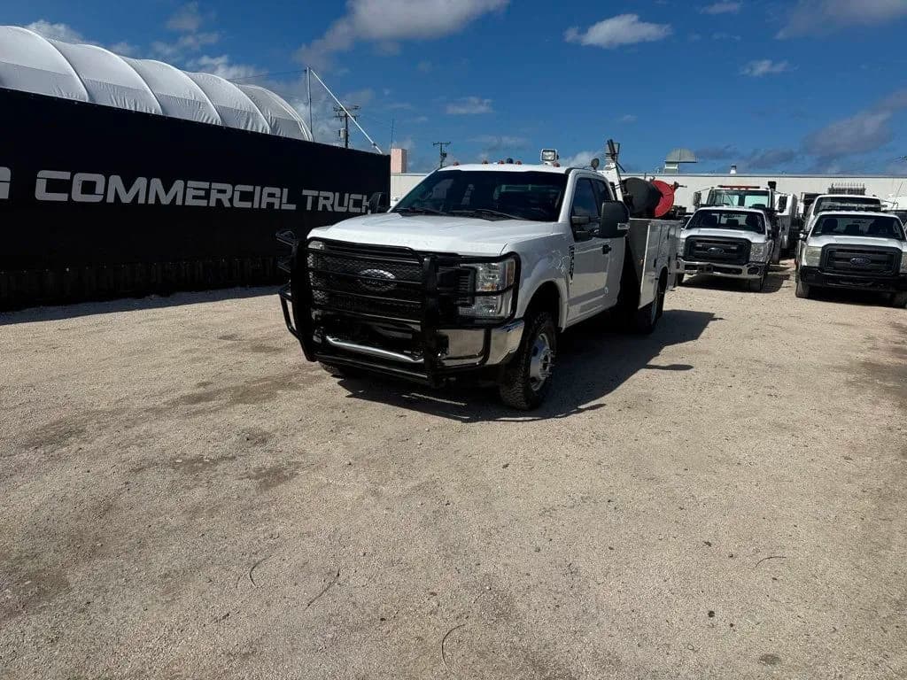 2018 Ford F-350 - Crane