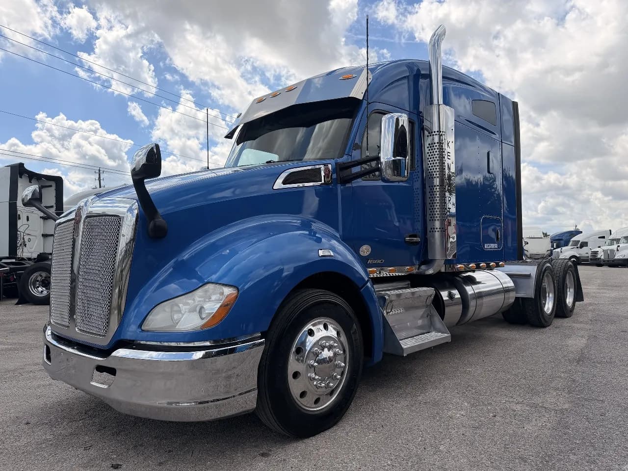 2020 Kenworth T680 - Sleeper