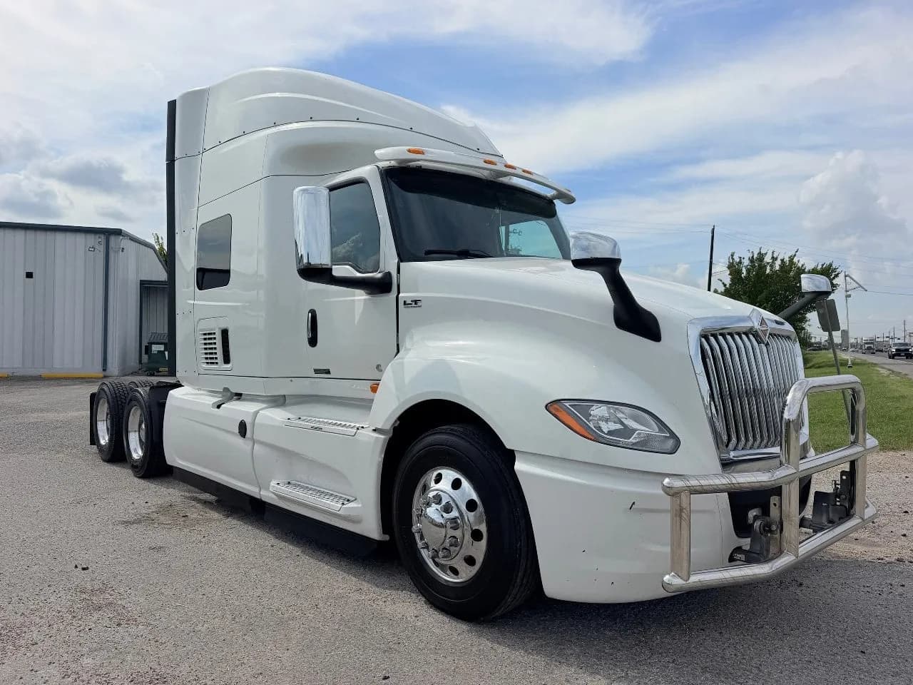 2020 International LT 625 - Sleeper