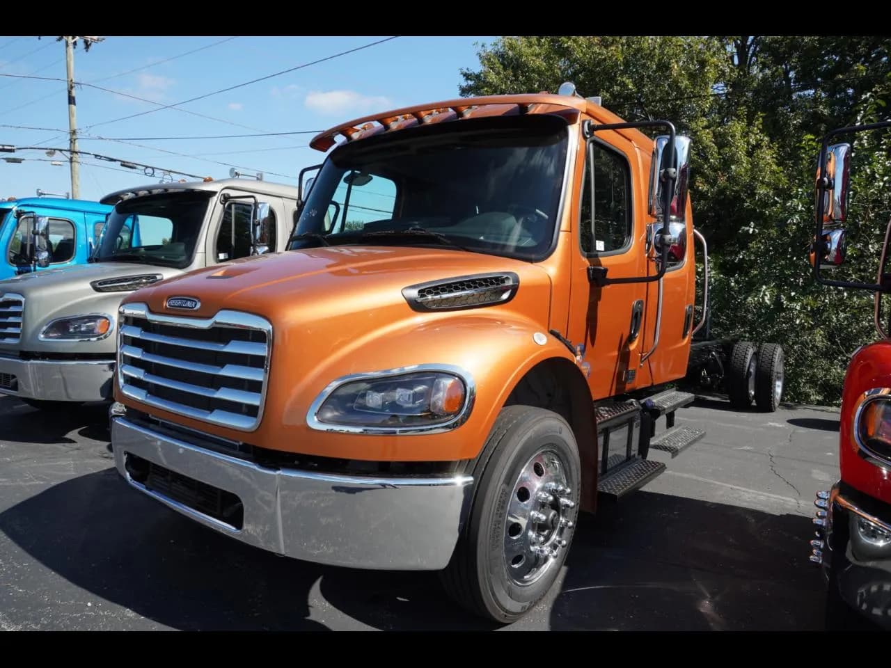 2027 Freightliner M2 106 - Tow