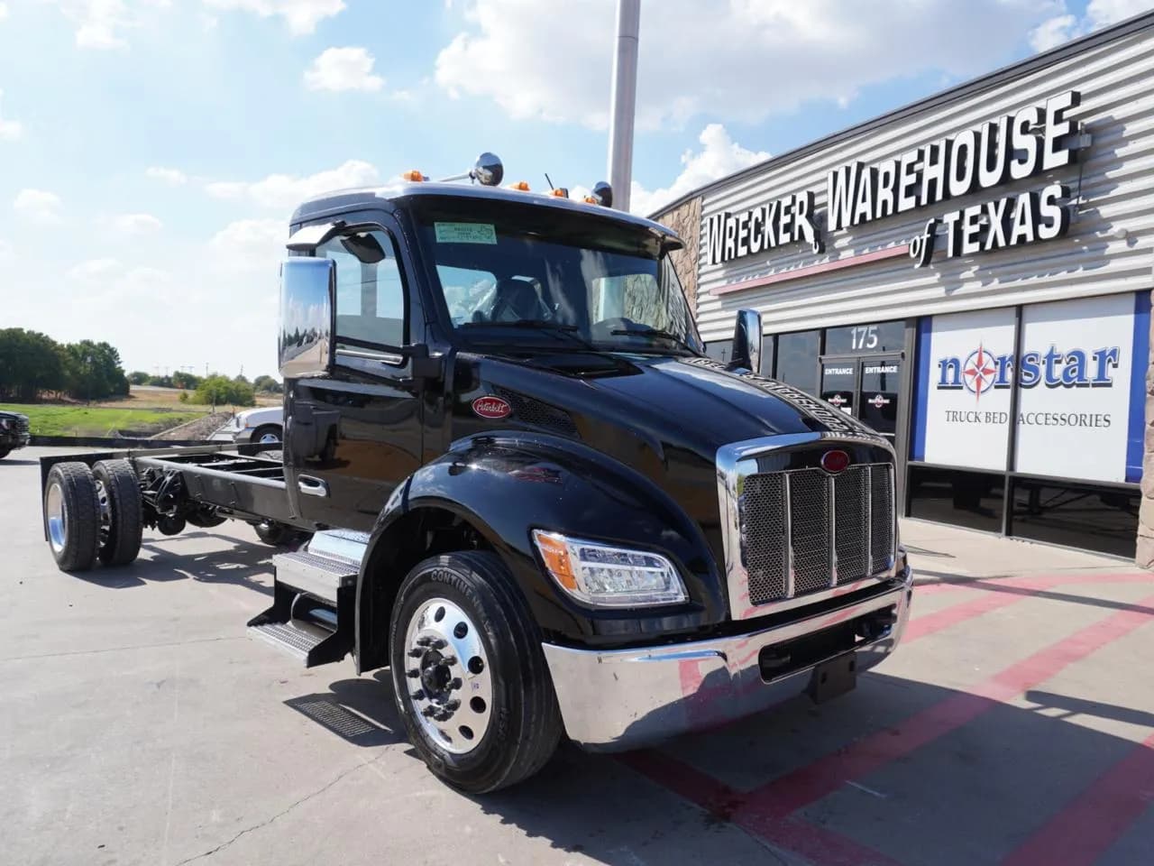 2027 Peterbilt 536 - Tow