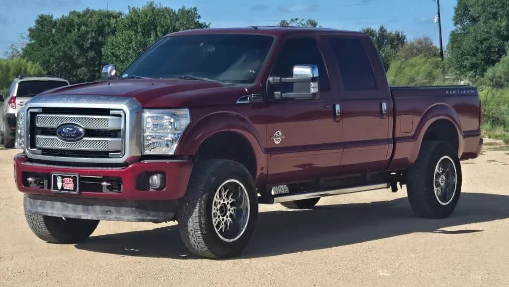 2016 Ford F250 Super Duty Crew Cab - Pickup