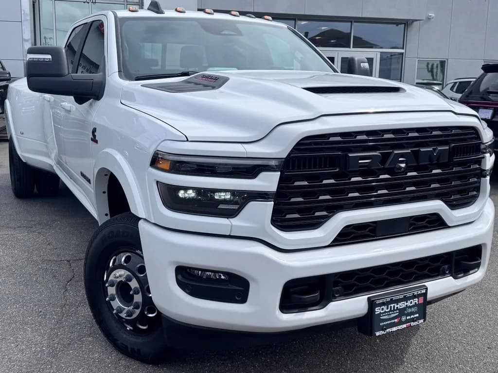 2026 Ram 3500 Crew Cab - Pickup