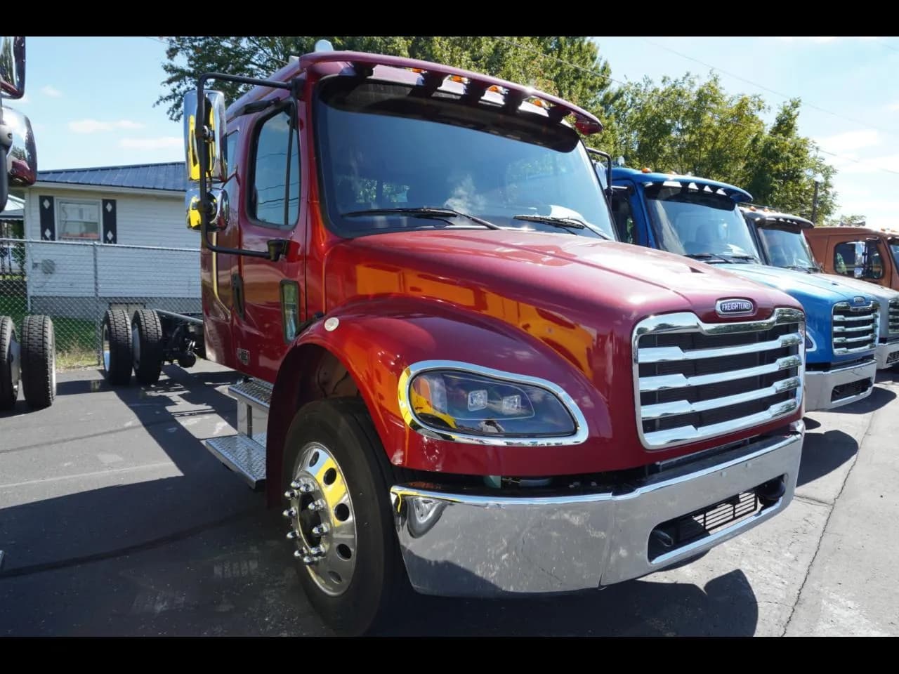 2027 Freightliner M2 106 - Tow
