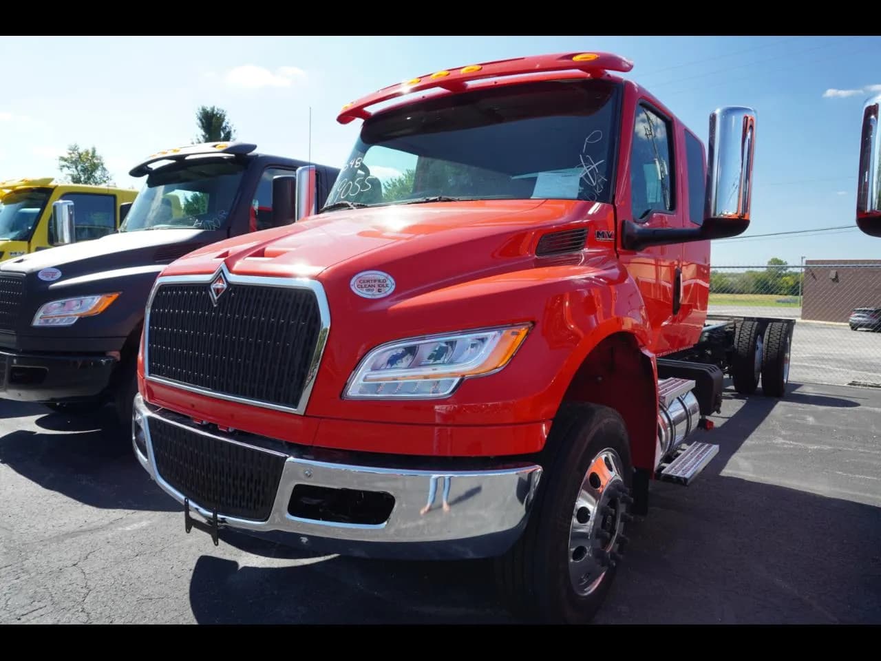 2027 International MV607 Ext Cab Jerrdan - Tow