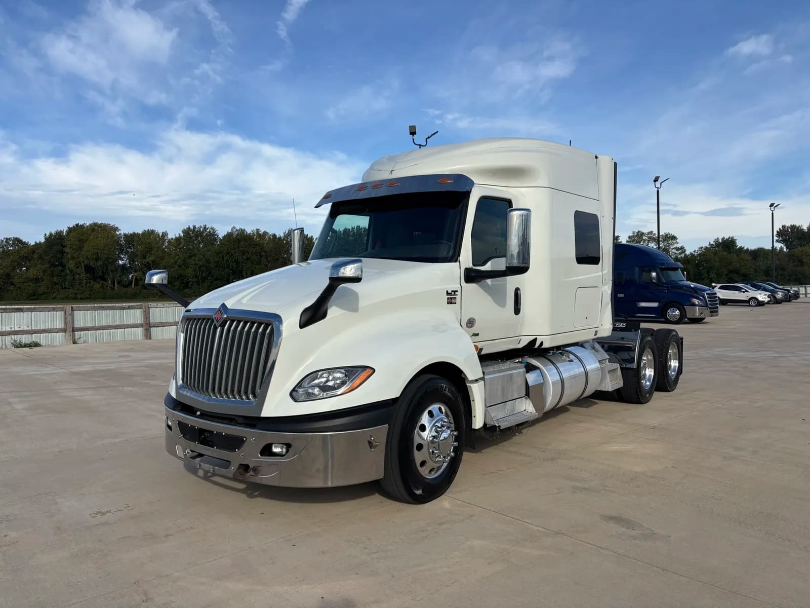 2019 International LT