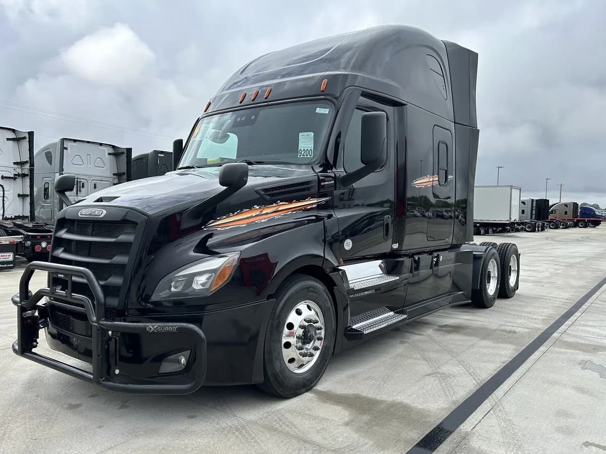 2024 Freightliner Cascadia