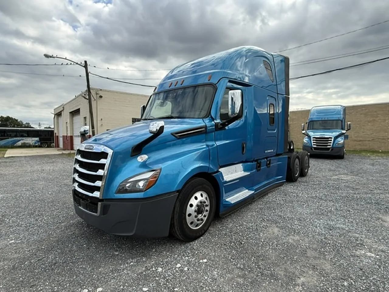 2023 Freightliner Cascadia - Sleeper
