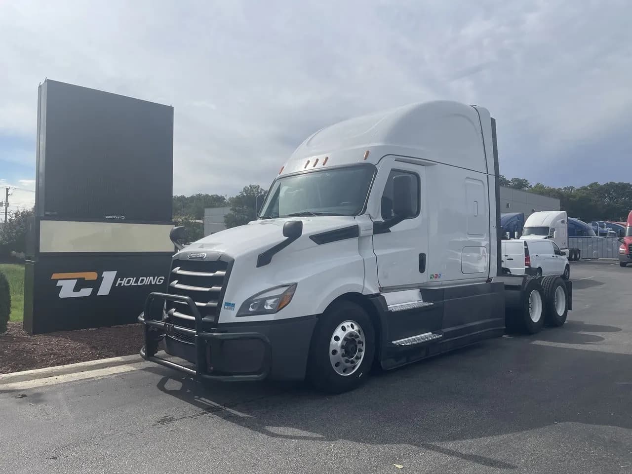 2022 Freightliner Cascadia - Sleeper