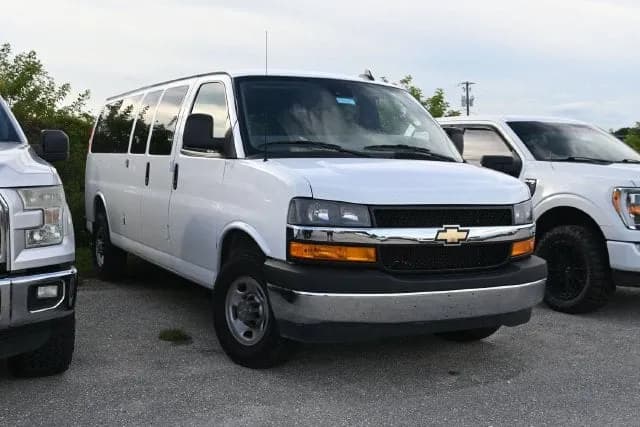 2025 Chevrolet Express 3500 - Pickup
